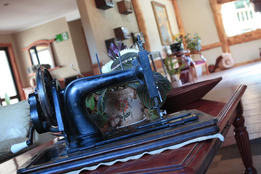 Hotel Borde Lago プエルト・バラス エクステリア 写真